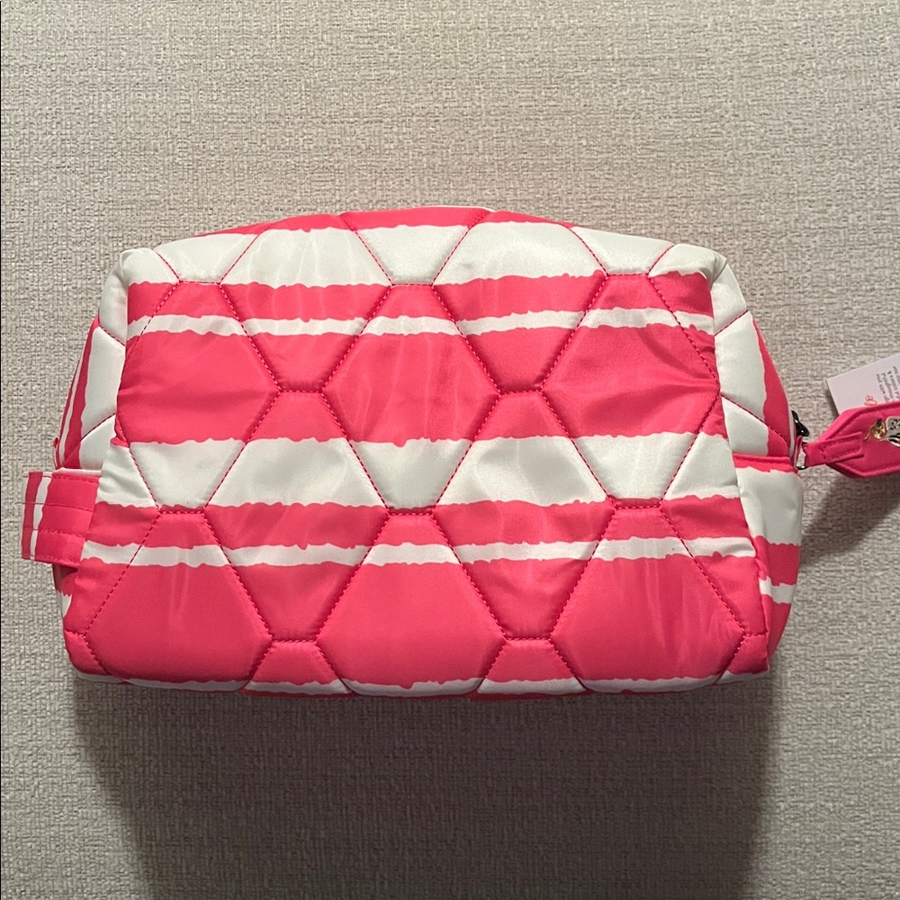 NWT Lug Bumper Cosmetic Case - Picture 2 of 8